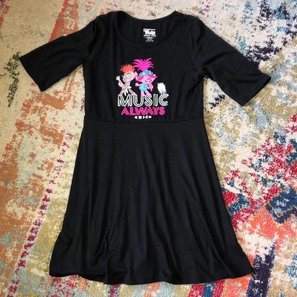 Trolls dress - Picture 1 of 4